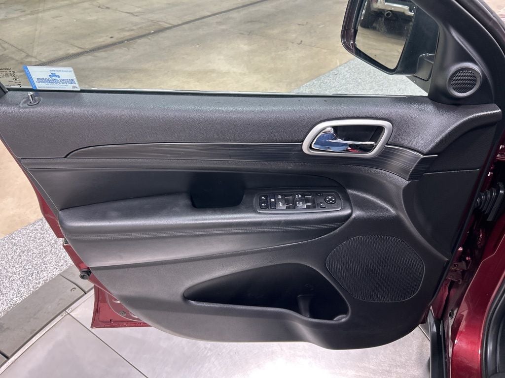 2020 Jeep Grand Cherokee Laredo E