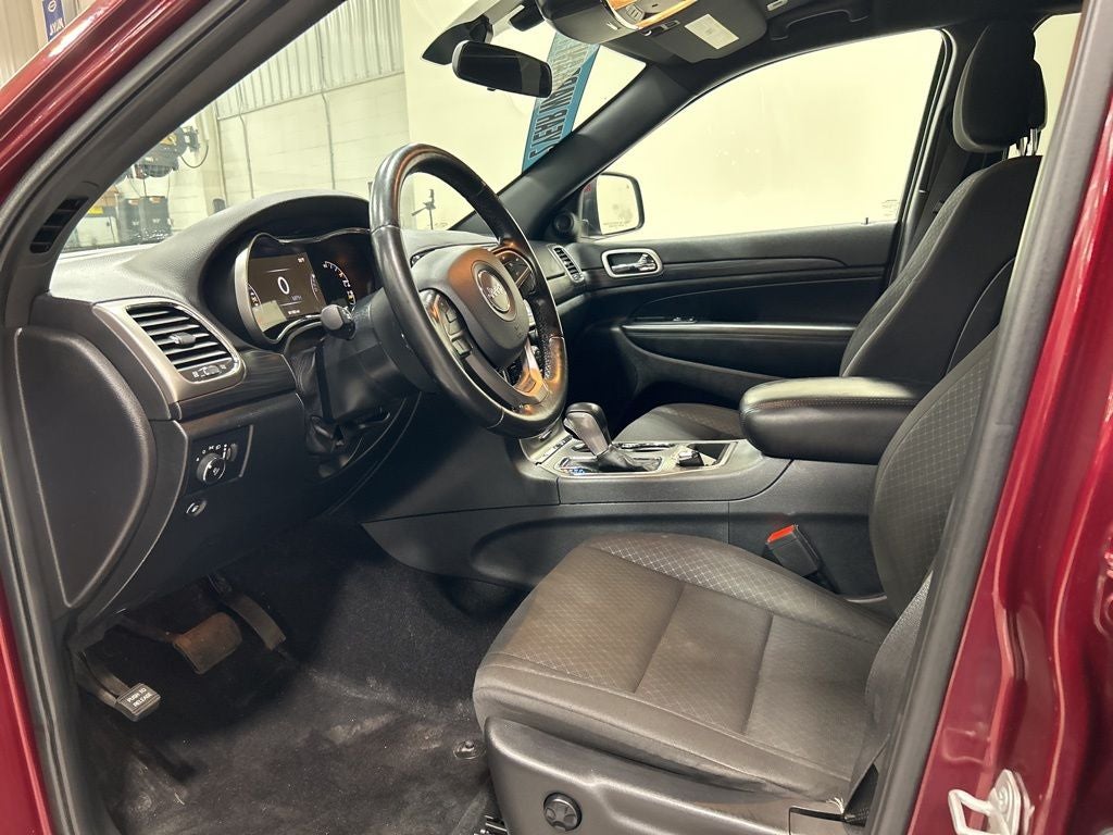 2020 Jeep Grand Cherokee Laredo E