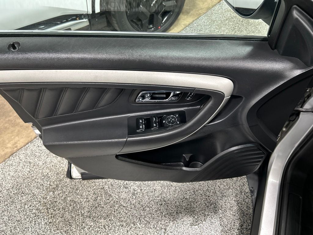 2014 Ford Taurus SEL