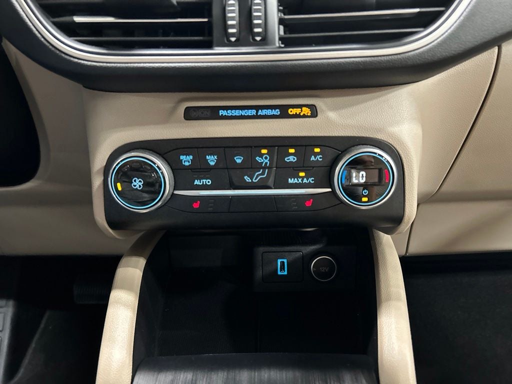 2020 Ford Escape SE