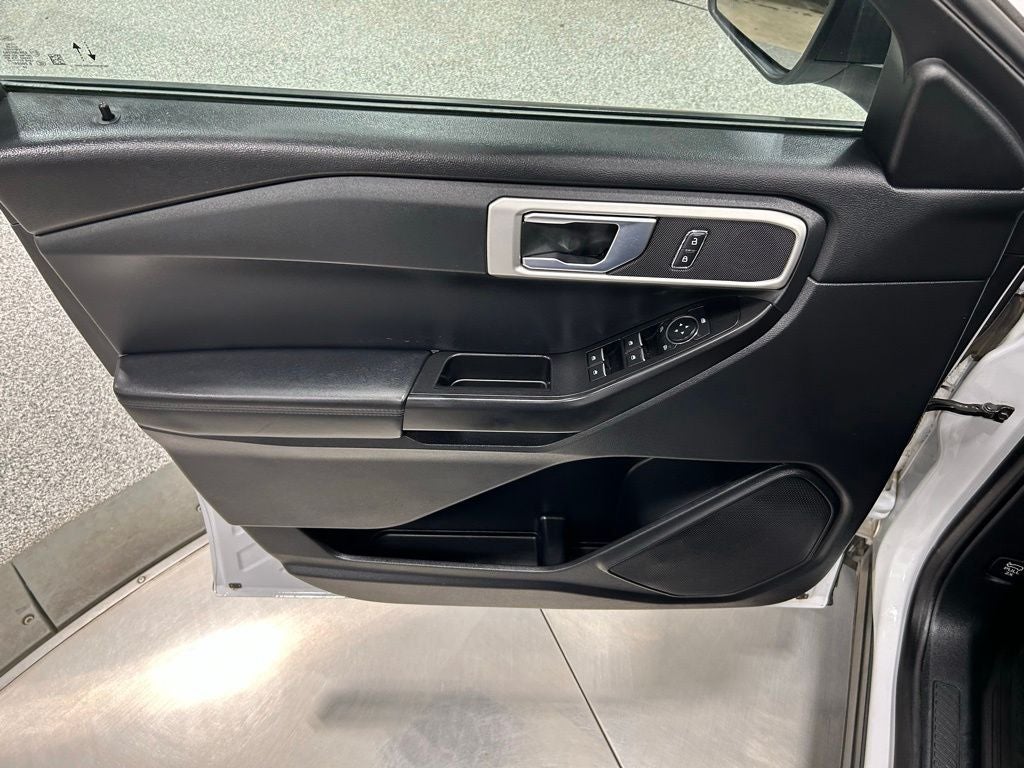 2020 Ford Explorer Base