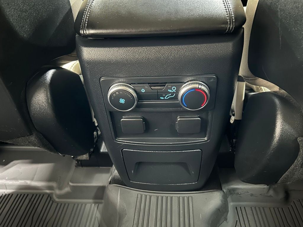 2020 Ford Explorer Base