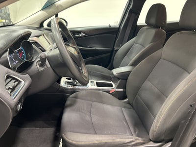 2017 Chevrolet Cruze LS