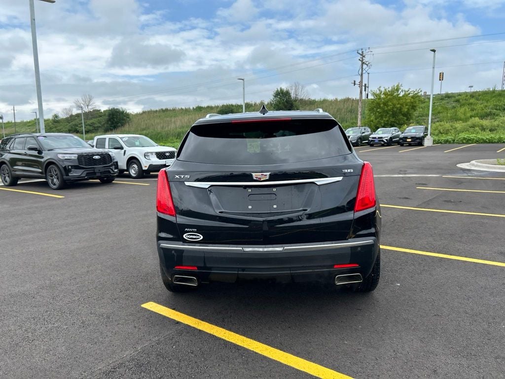 2017 Cadillac XT5 Luxury