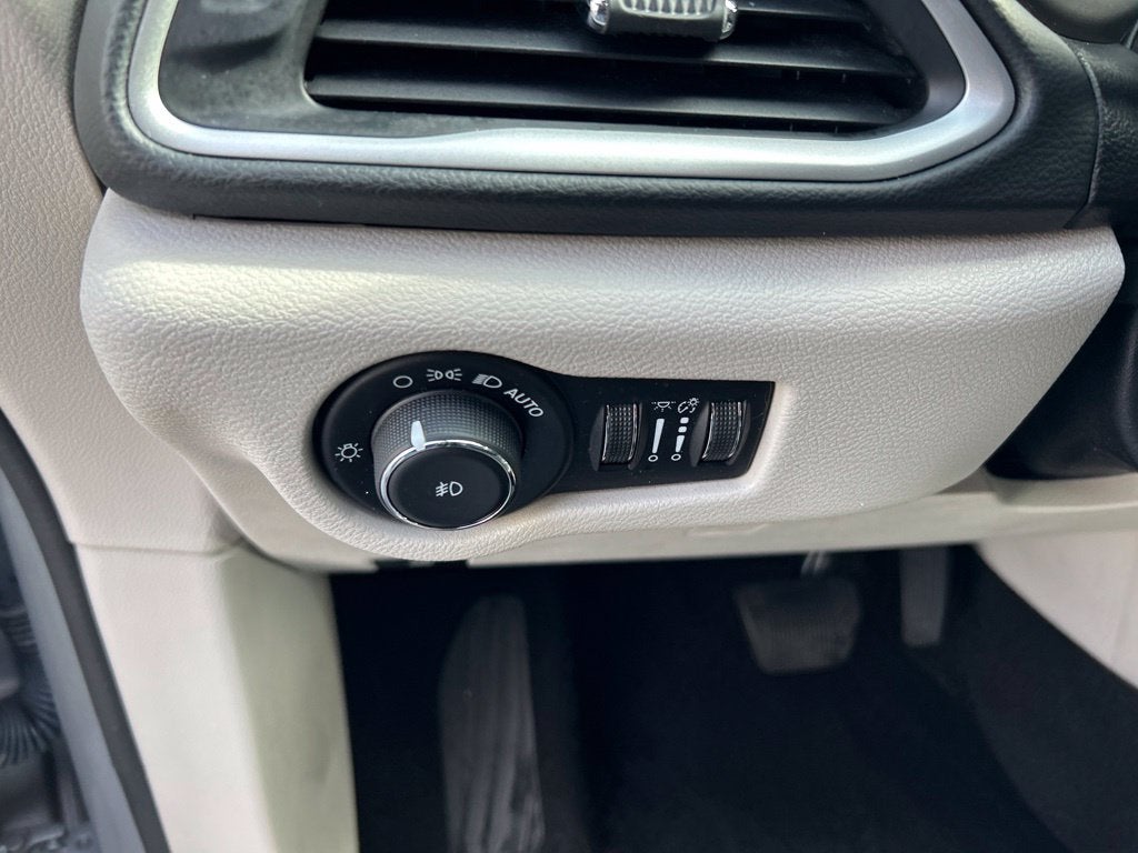 2020 Chrysler Pacifica Touring L