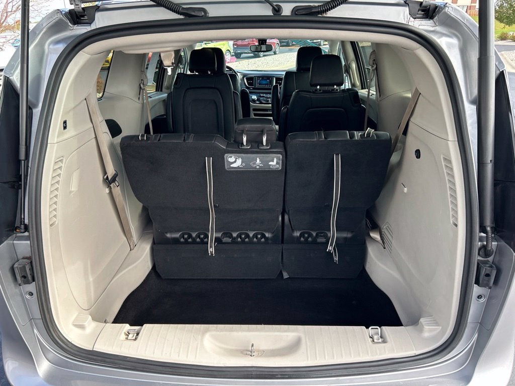 2020 Chrysler Pacifica Touring L