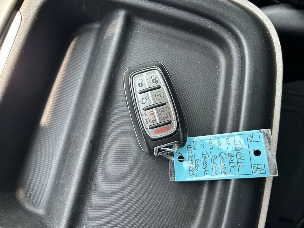 2017 Chrysler Pacifica Touring L
