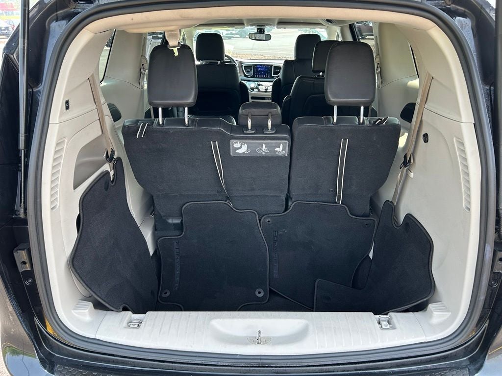 2017 Chrysler Pacifica Touring L
