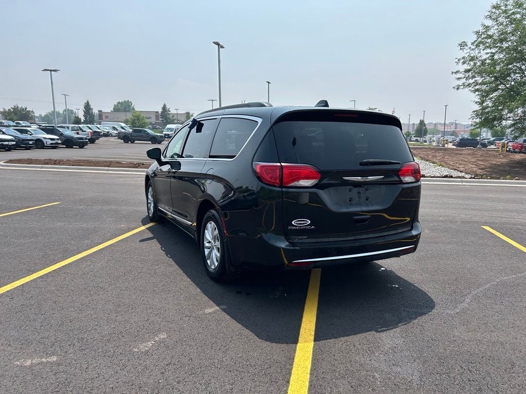 2017 Chrysler Pacifica Touring L