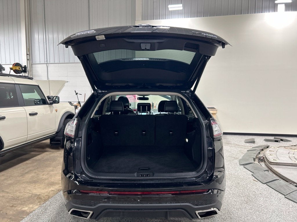 2016 Ford Edge Sport