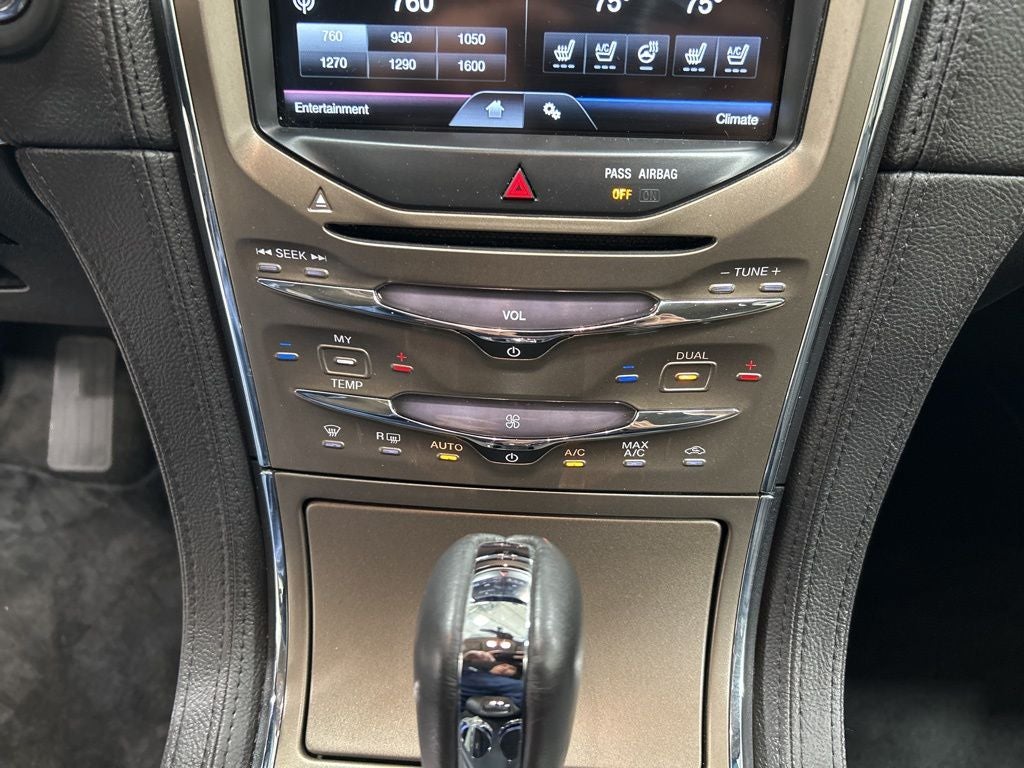 2014 Lincoln MKX Base