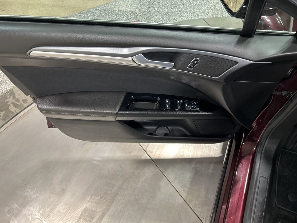 2013 Ford Fusion Hybrid SE