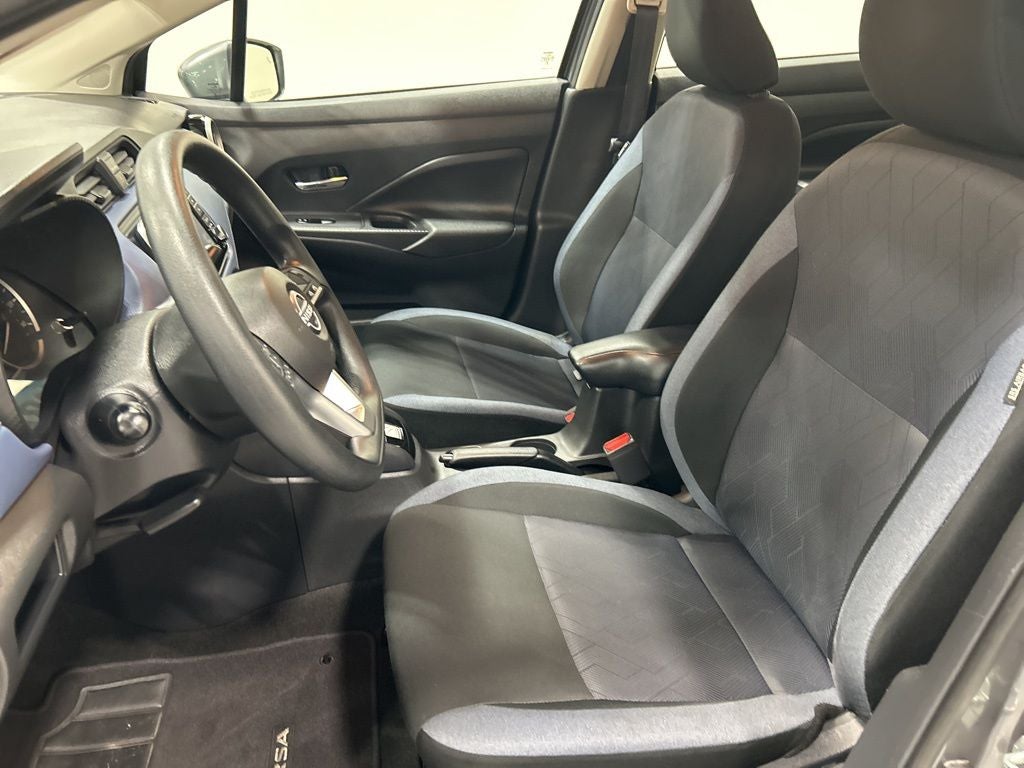 2023 Nissan Versa 1.6 SV