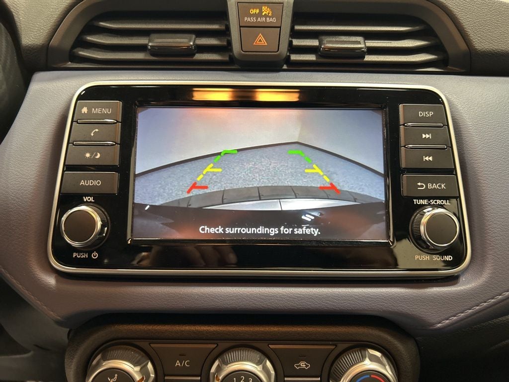 2023 Nissan Versa 1.6 SV