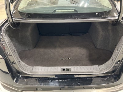 2023 Nissan Versa 1.6 SV