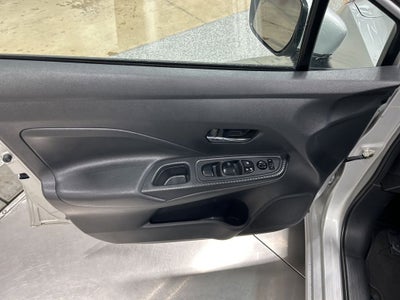 2023 Nissan Versa 1.6 SV