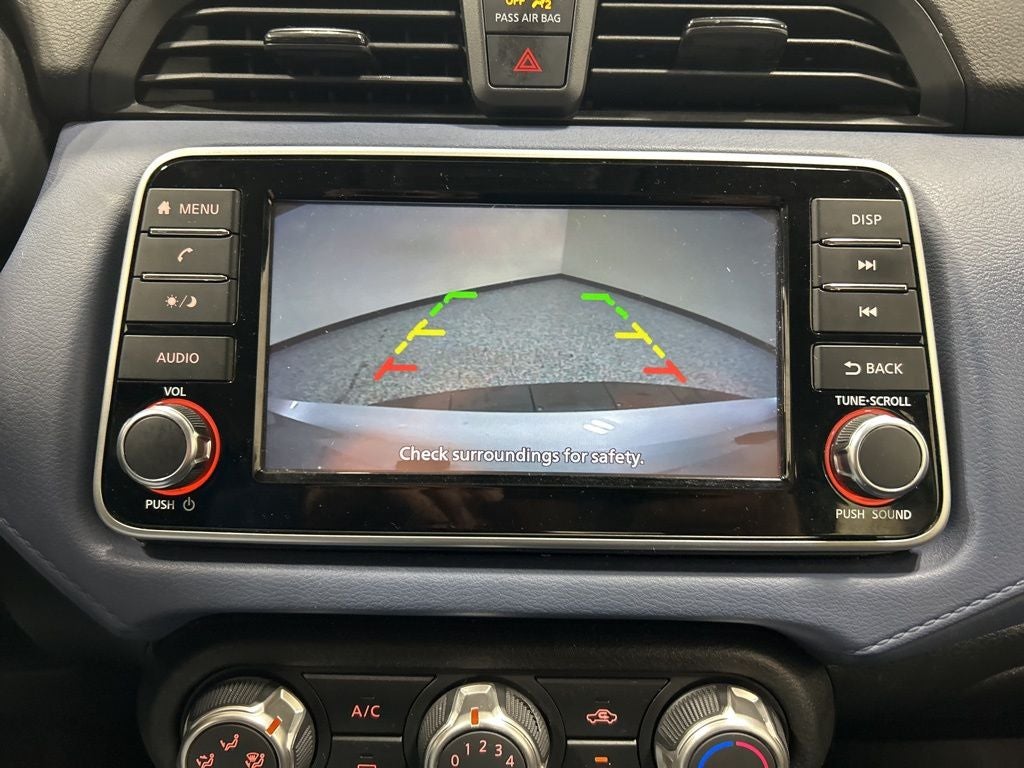 2023 Nissan Versa 1.6 SV