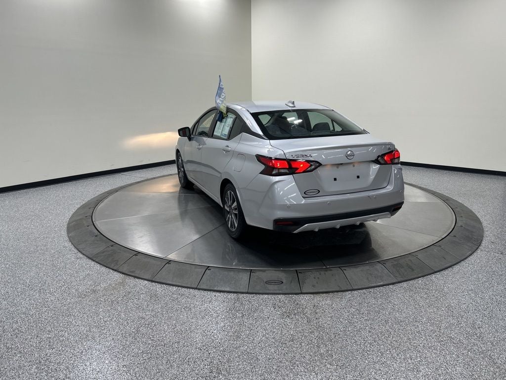 2023 Nissan Versa 1.6 SV