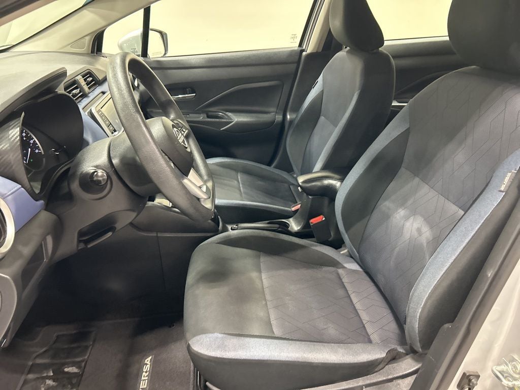 2023 Nissan Versa 1.6 SV