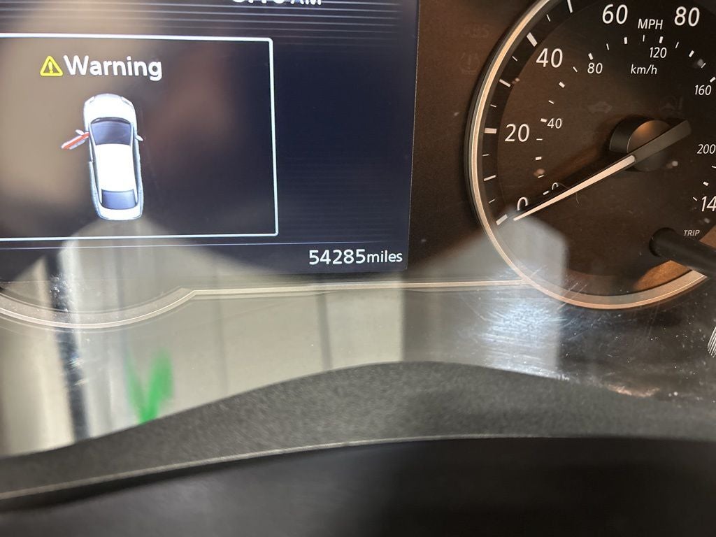 2023 Nissan Versa 1.6 SV