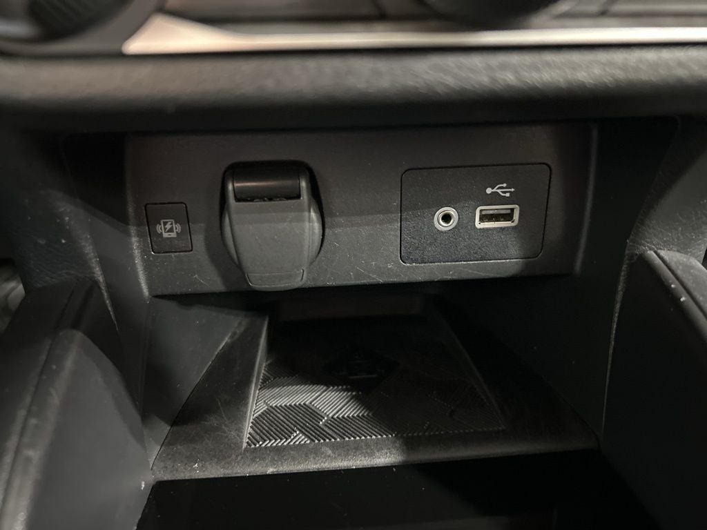 2023 Nissan Versa 1.6 SV