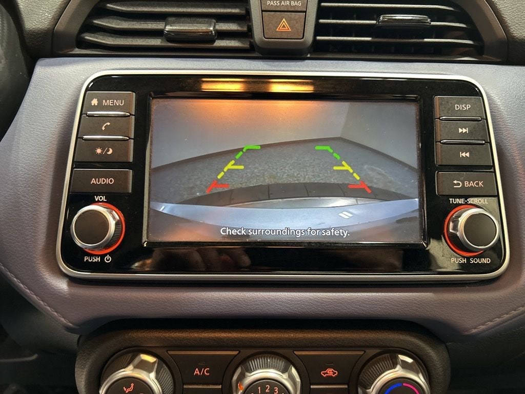 2023 Nissan Versa 1.6 SV