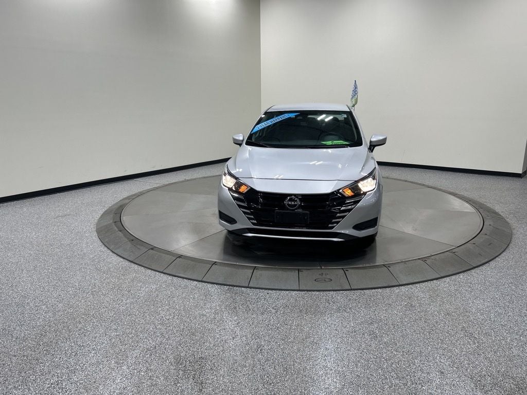 2023 Nissan Versa 1.6 SV