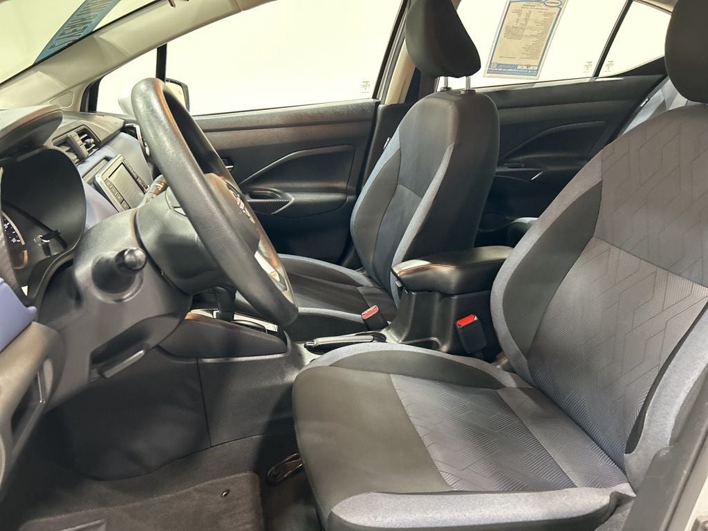 2023 Nissan Versa 1.6 SV