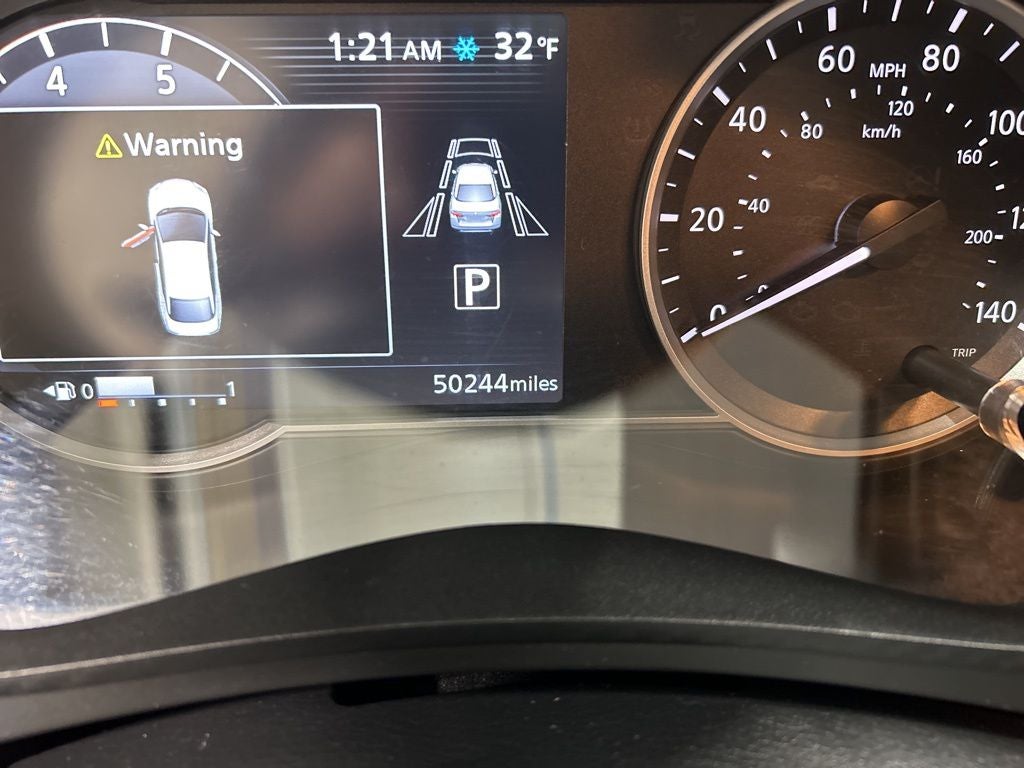 2023 Nissan Versa 1.6 SV