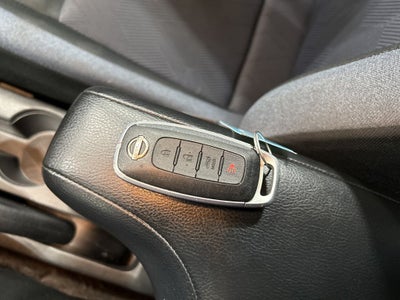 2023 Nissan Versa 1.6 SV