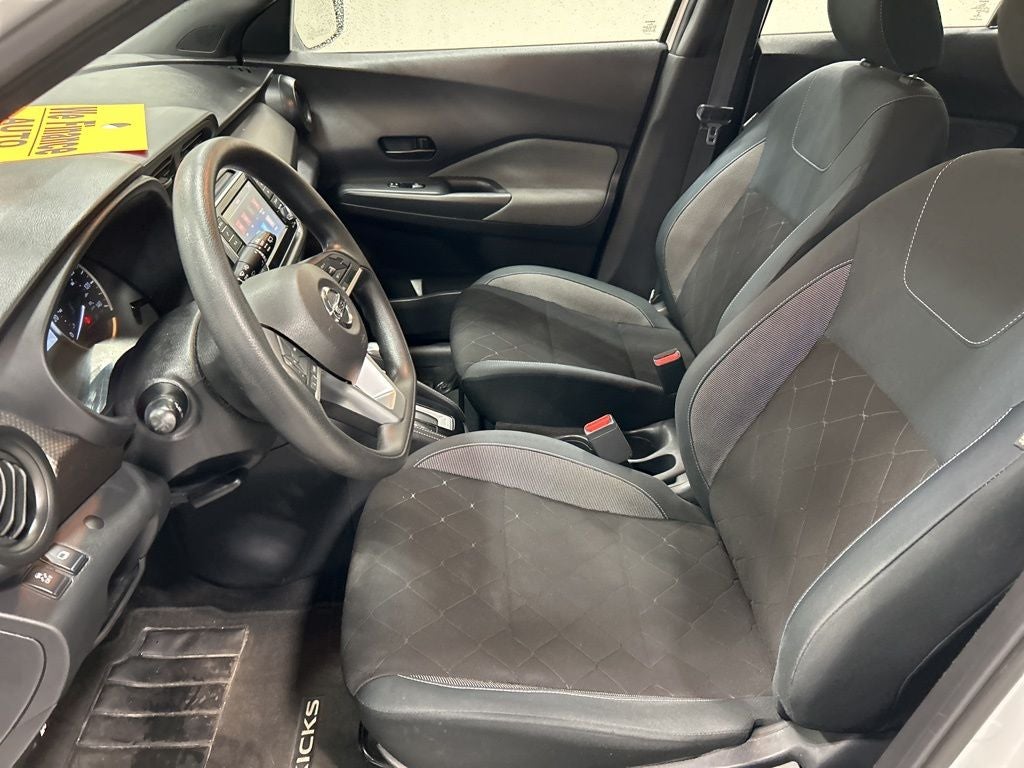 2019 Nissan Kicks S