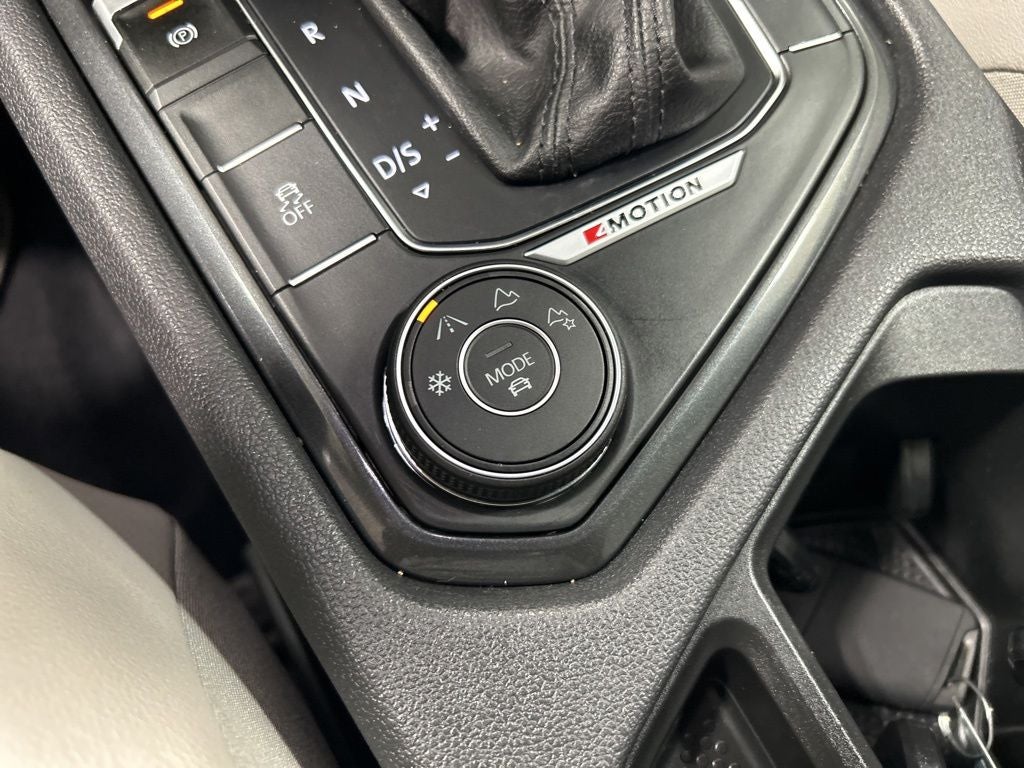 2018 Volkswagen Tiguan 2.0T SEL 4Motion