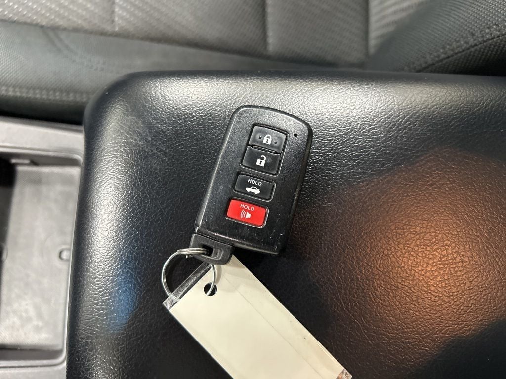 2017 Toyota Camry Hybrid LE