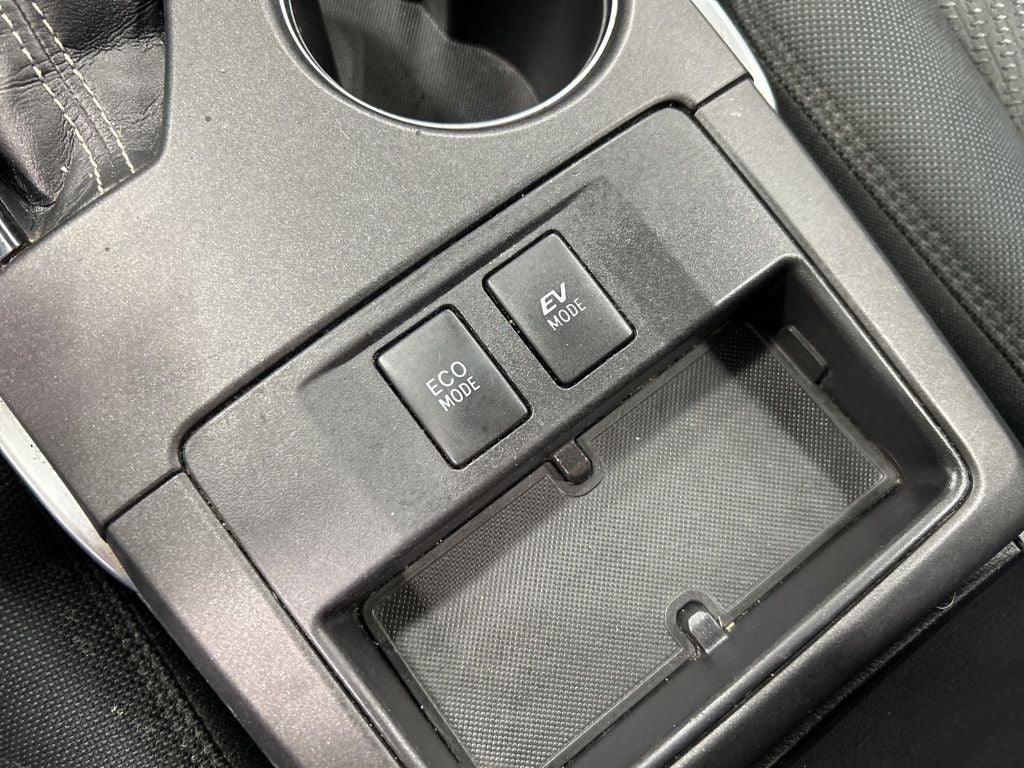 2017 Toyota Camry Hybrid LE