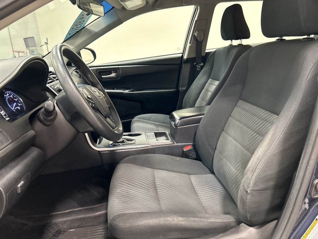 2017 Toyota Camry Hybrid LE