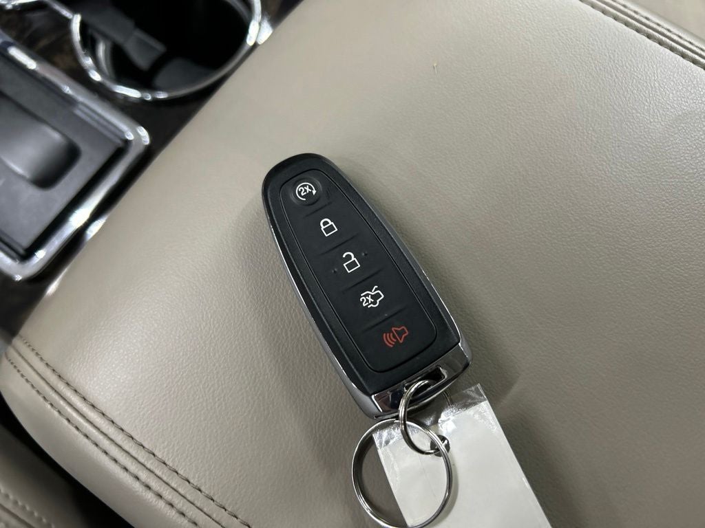 2015 Lincoln Navigator Base