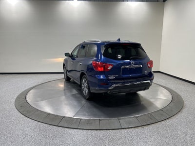 2020 Nissan Pathfinder SV