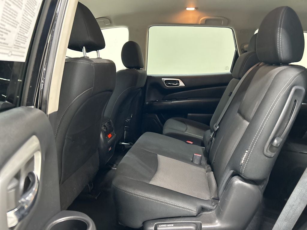 2020 Nissan Pathfinder SV