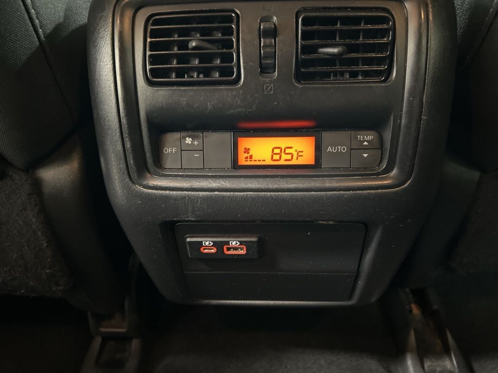 2020 Nissan Pathfinder SV