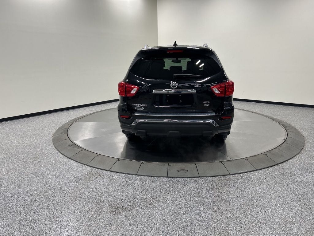 2020 Nissan Pathfinder SV