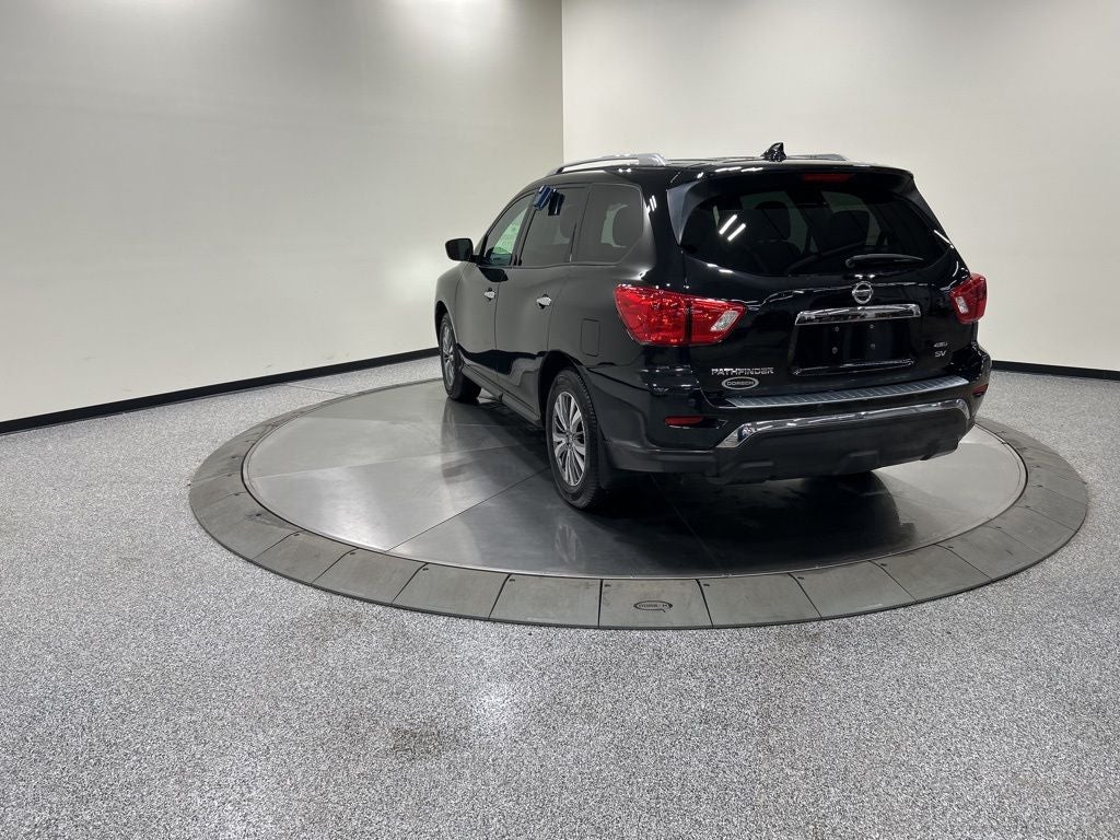 2020 Nissan Pathfinder SV