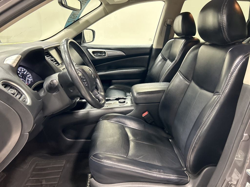 2019 Nissan Pathfinder SL