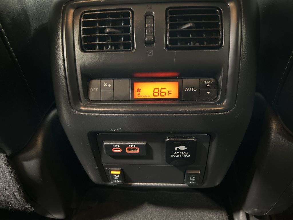 2019 Nissan Pathfinder SL