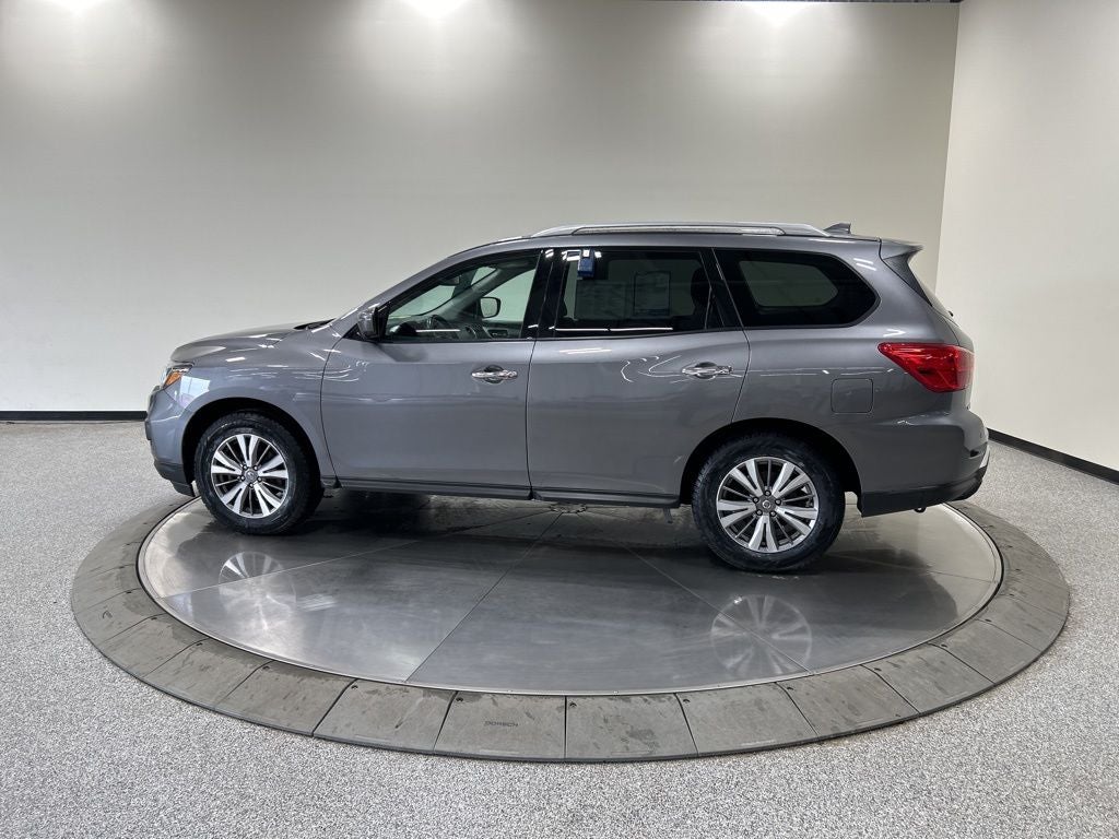 2019 Nissan Pathfinder SL