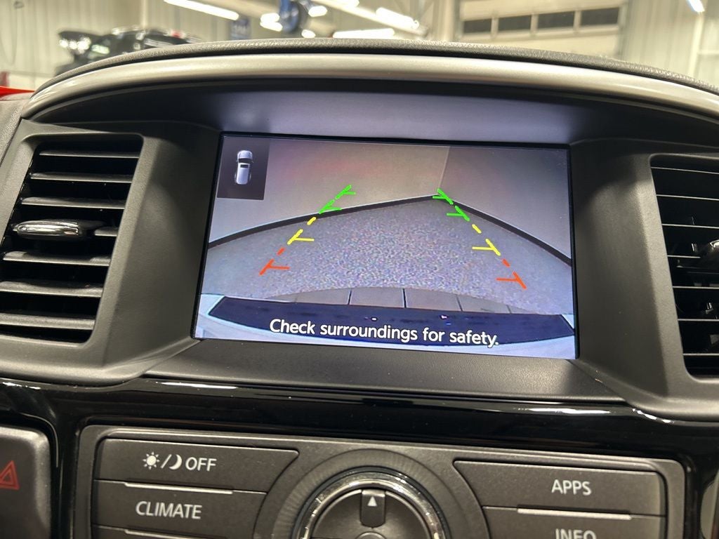 2017 Nissan Pathfinder SV