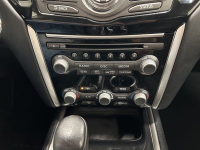 2017 Nissan Pathfinder SV