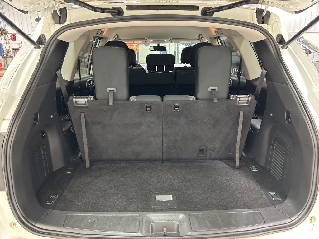 2017 Nissan Pathfinder SV