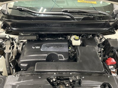 2017 Nissan Pathfinder SV