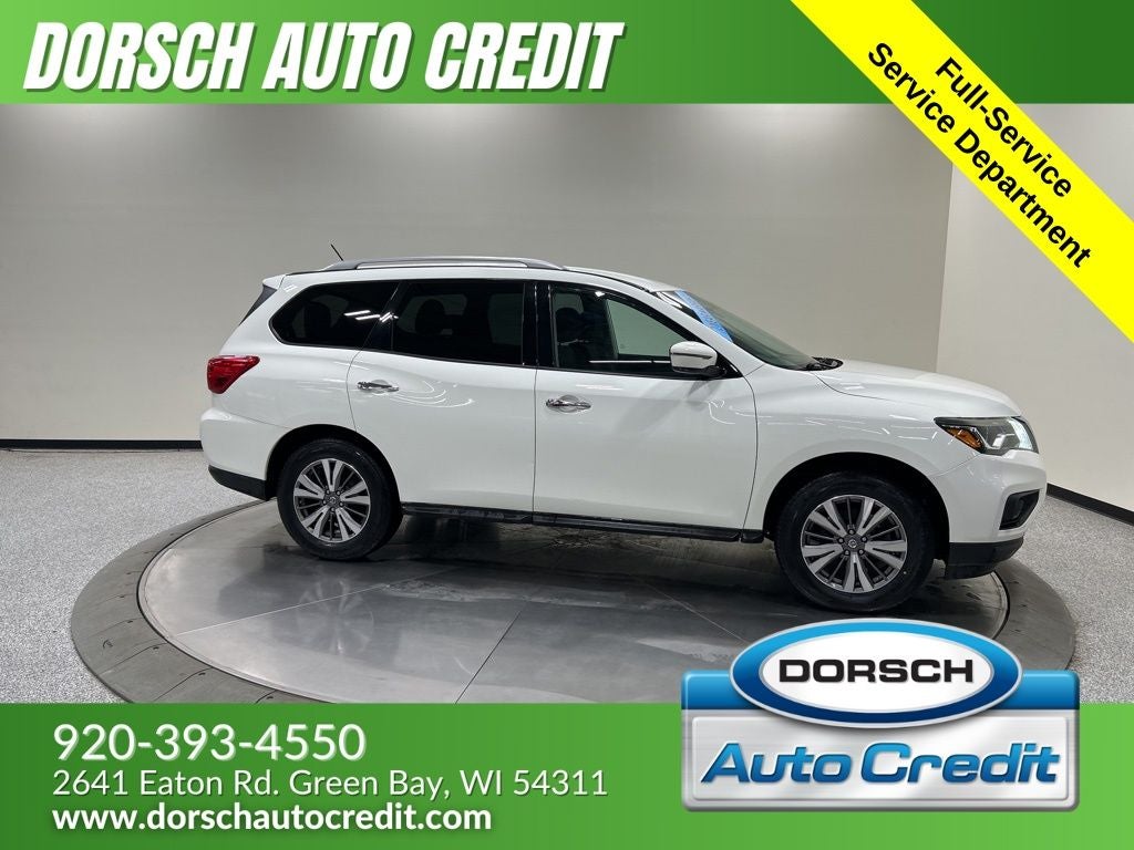 2017 Nissan Pathfinder SV