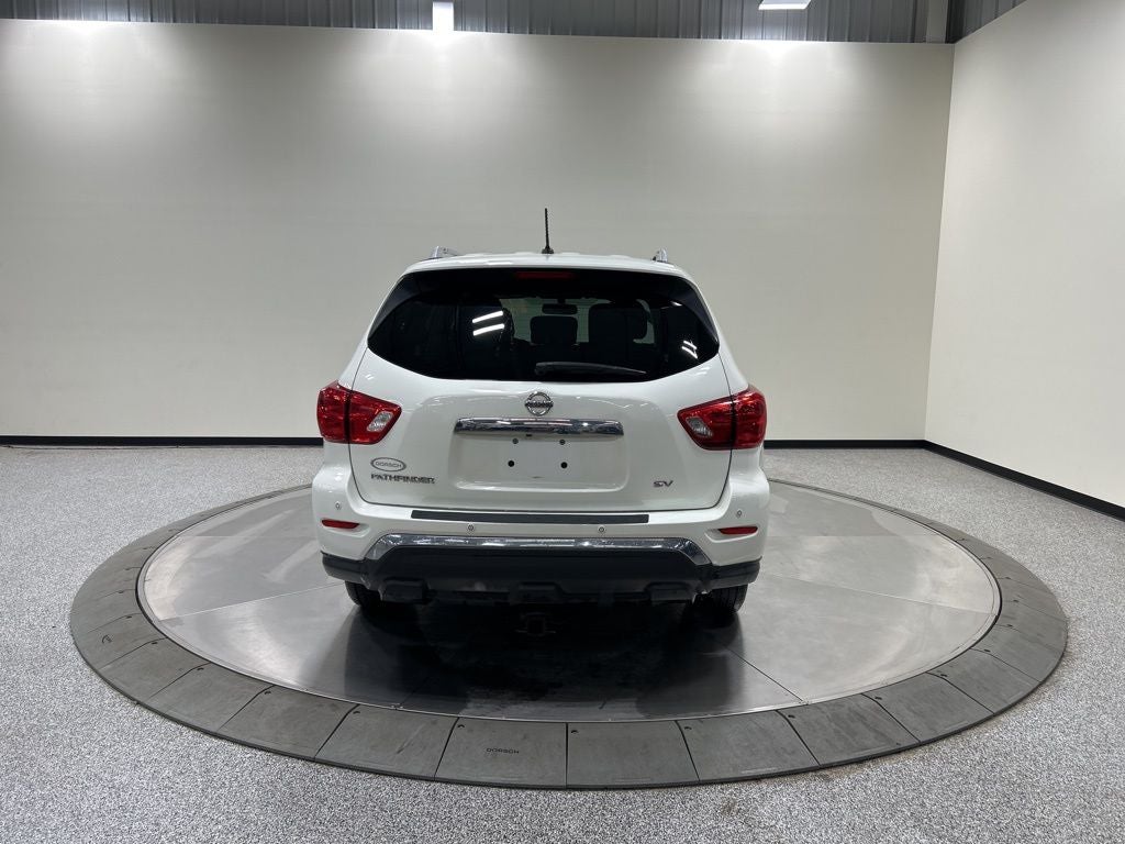 2017 Nissan Pathfinder SV